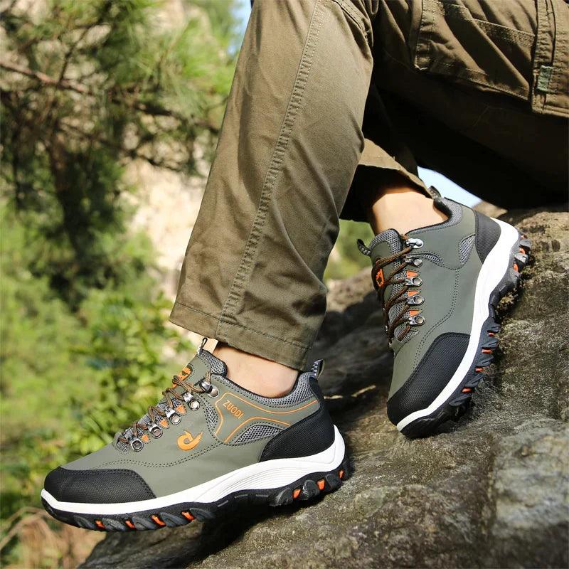 Heren Wandelschoenen met Vetersluiting, Contrasterende Zool en Profiel voor Winterse Omstandigheden