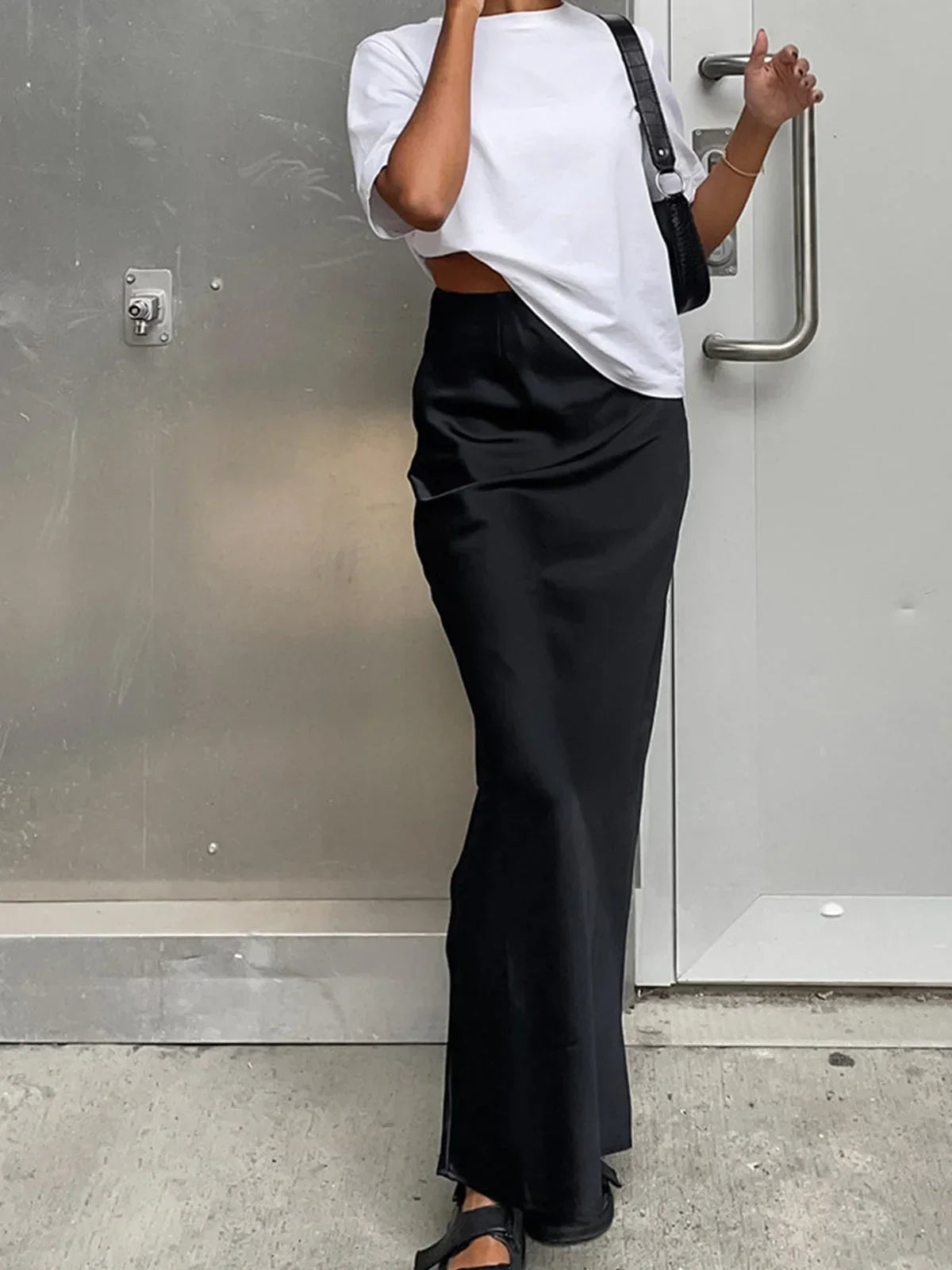 Dames Maxi Rok met Hoge Taille en Uitlopende Zoom Zwart
