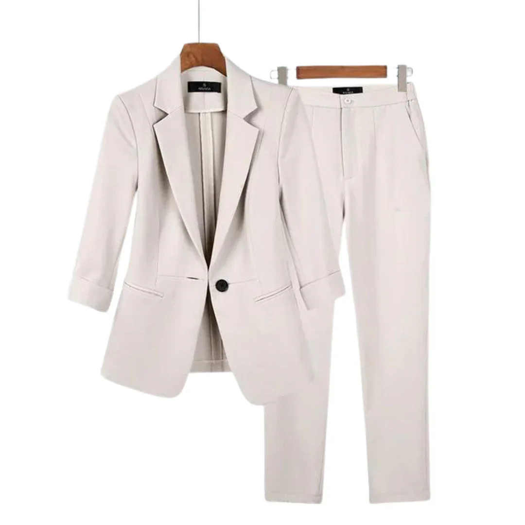 Dames Pak 2 Delig met Gestructureerde Blazer en Rechte Pantalon 0