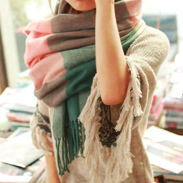 Dames Sjaal met Zachte Textuur en Elegante Afwerking voor de Winter