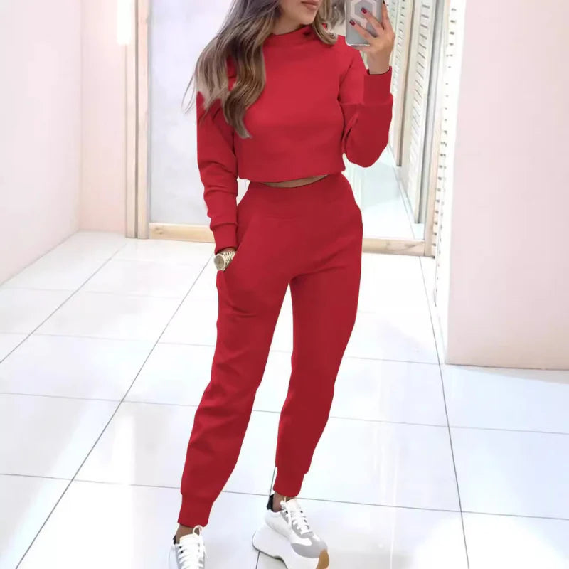 Dames Trainingspak met Cropped Sweater en Aansluitende Broek 5