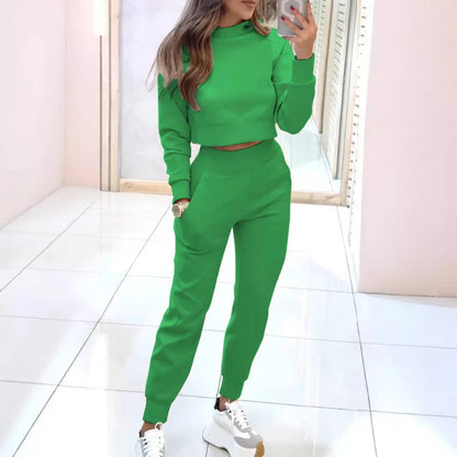 Dames Trainingspak met Cropped Sweater en Aansluitende Broek 7