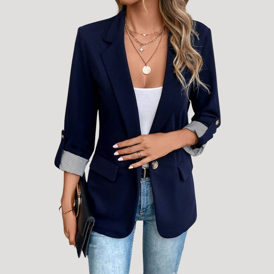 Zwarte Blazer Dames met Tailored Fit en Opgerolde Mouwen 0