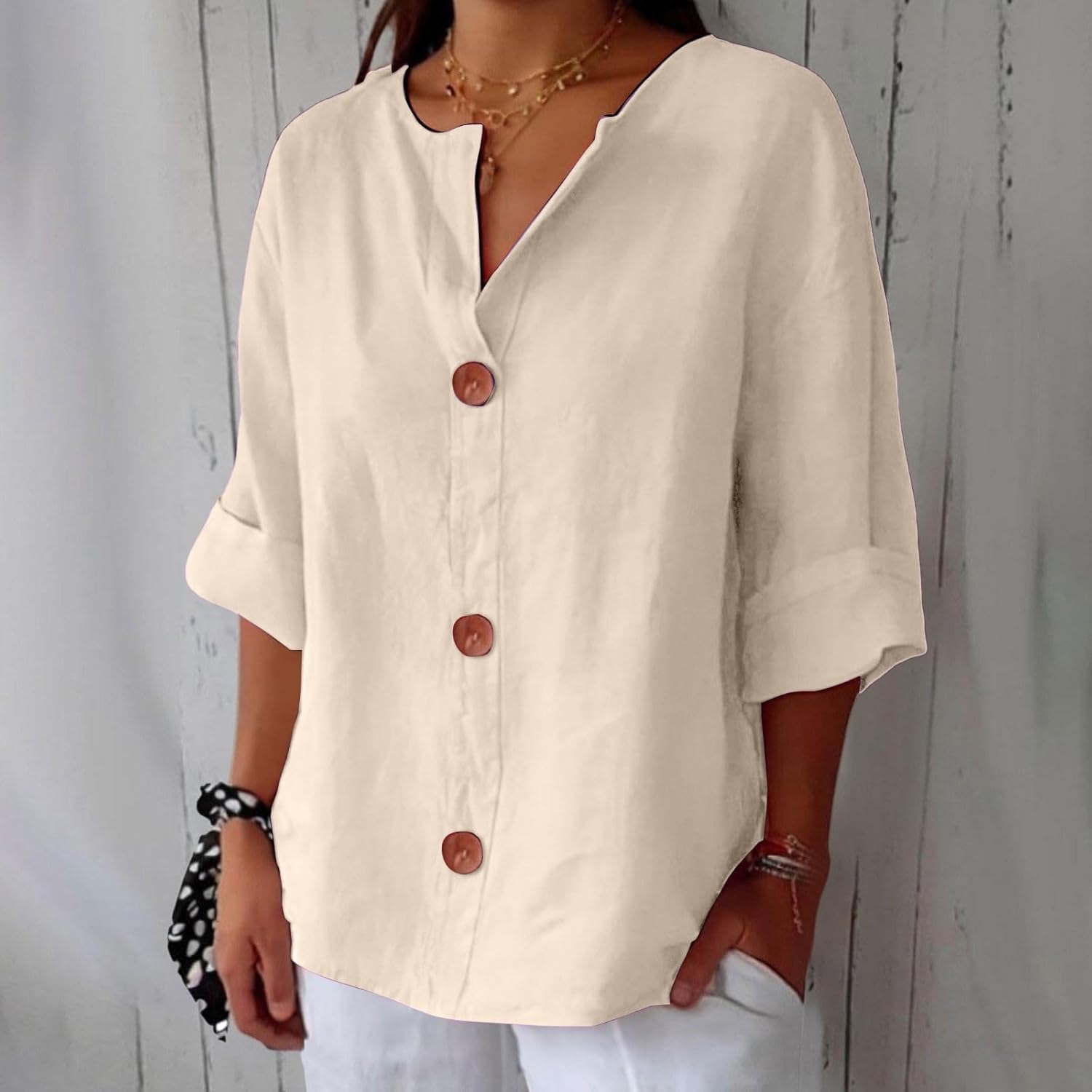 Dames Blouse Driekwart Mouw met V-hals en Knoopsluiting Beige