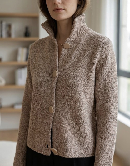 Dames Cardigan met Staande Kraag en Grote Knoopsluiting