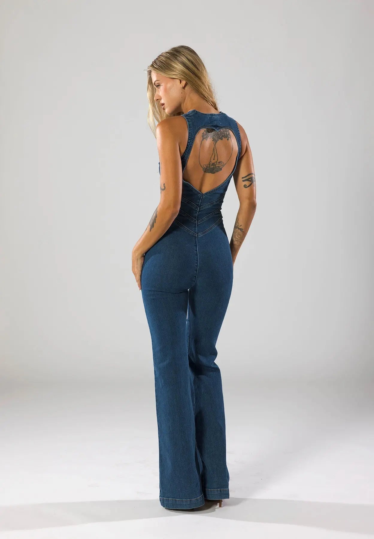 Dames Denim Jumpsuit Mouwloos met Diepe V-hals en Wijduitlopende Pijpen