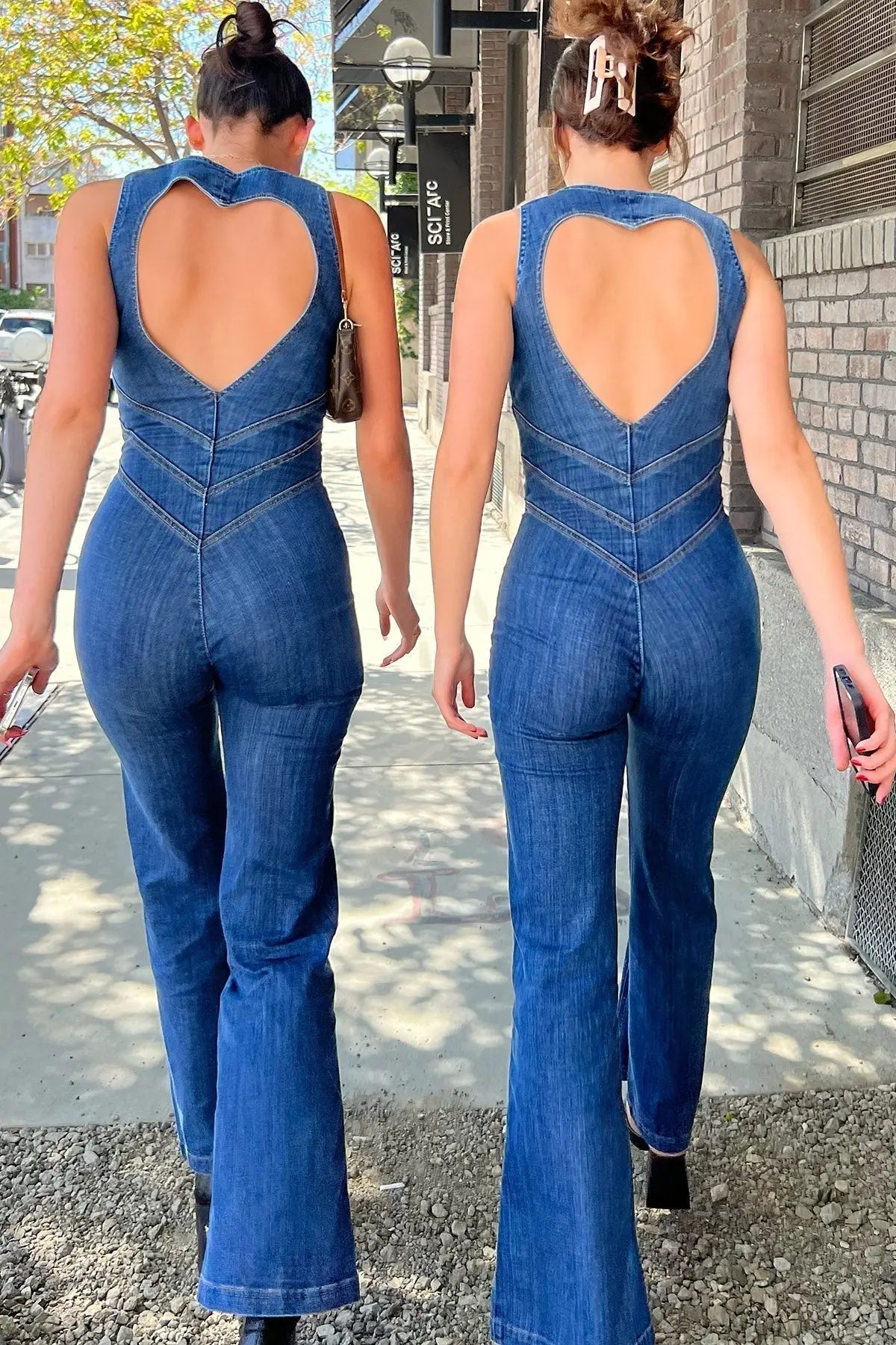 Dames Denim Jumpsuit Mouwloos met Diepe V-hals en Wijduitlopende Pijpen