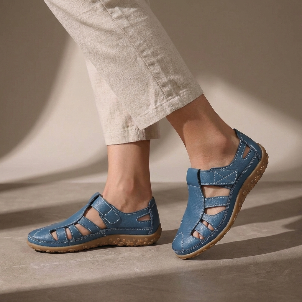 Dames Gesloten Sandalen met Klittenband en Uitsnijdingen Blauw