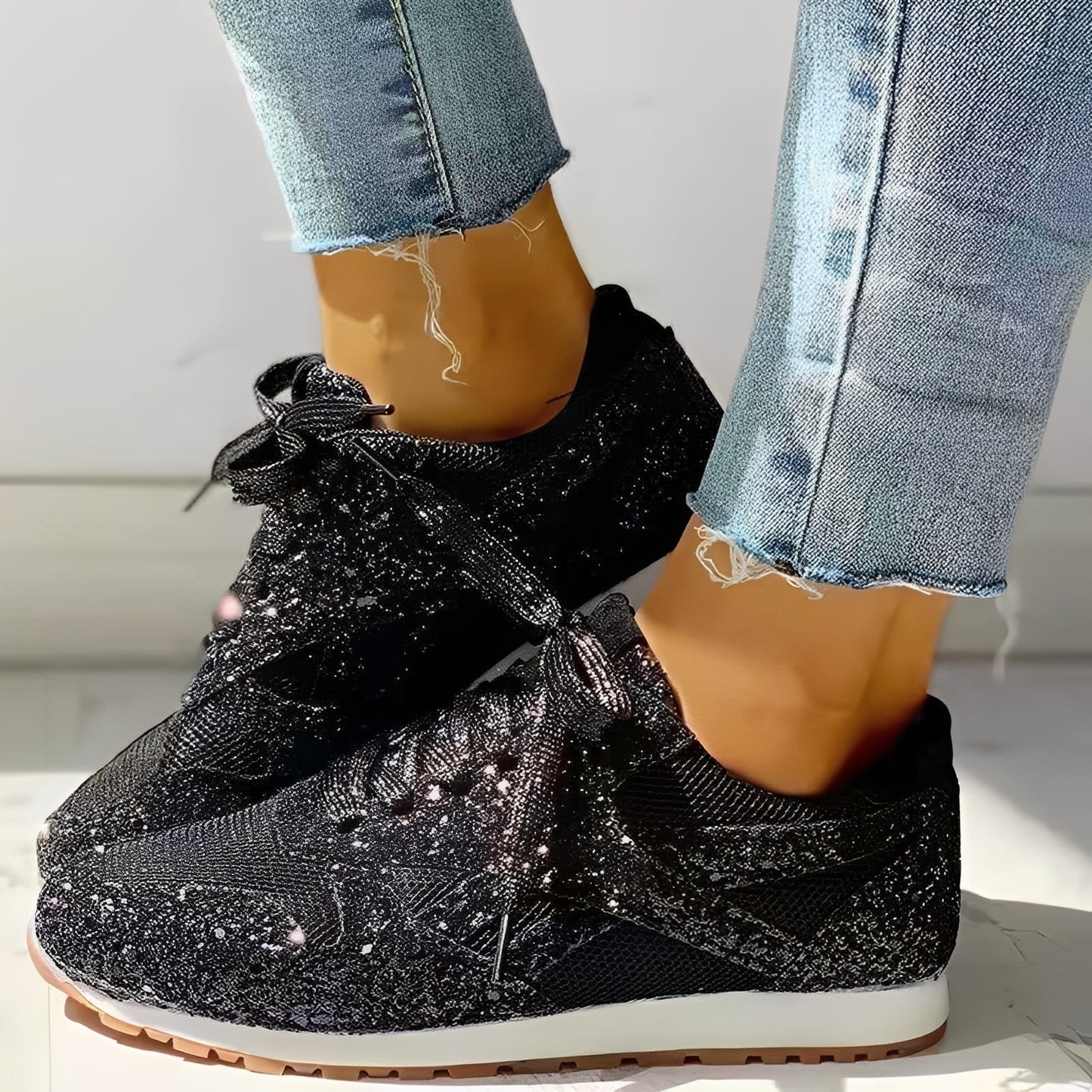 Dames Glitter Sneakers met Vetersluiting en Profielzool Zwart