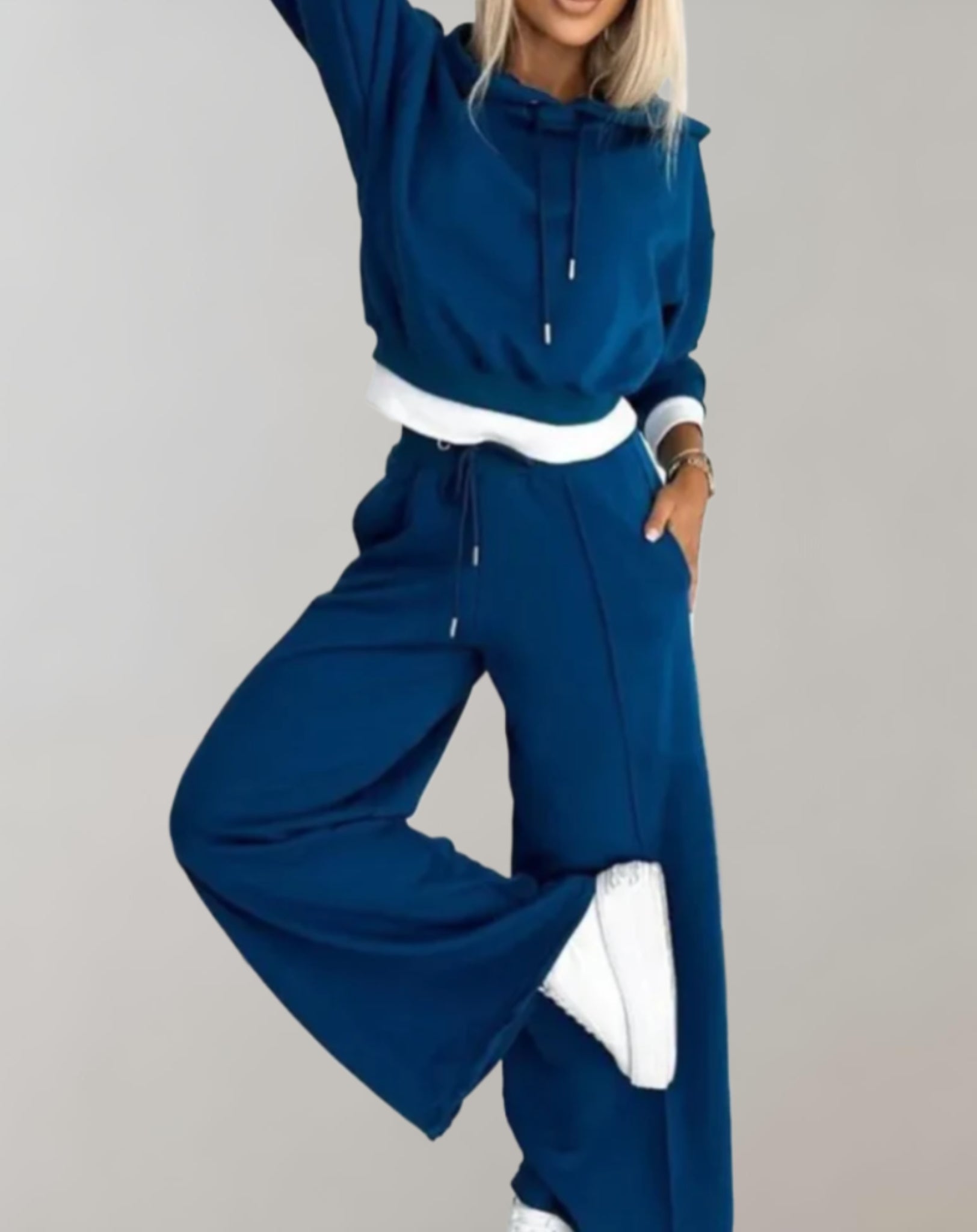 Dames Joggingpak met Crop Hoodie en Wide Leg Broek Blauw