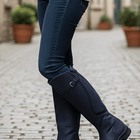Donkerblauw