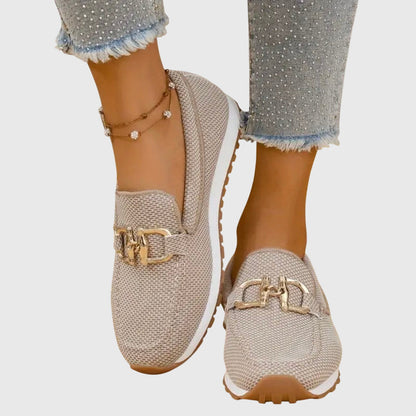 Dames Loafers met Gouden Gesp en Plateau Zool Slip-on Beige