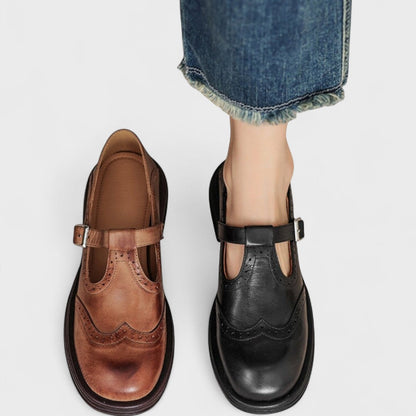 Dames Mary Jane Schoenen met Broguedetail en T-bandje met Gesp