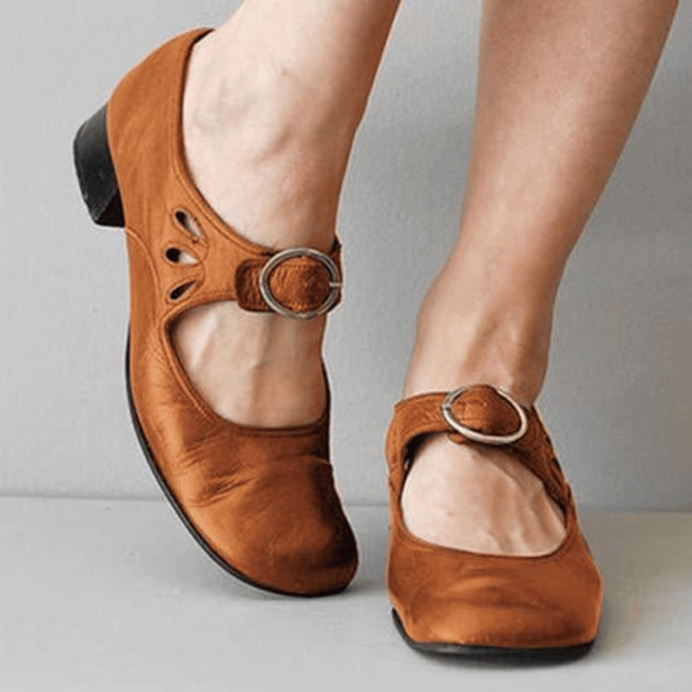 Dames Mary Jane Schoenen met Enkelbandje, Gesp en Blokhak Bruin