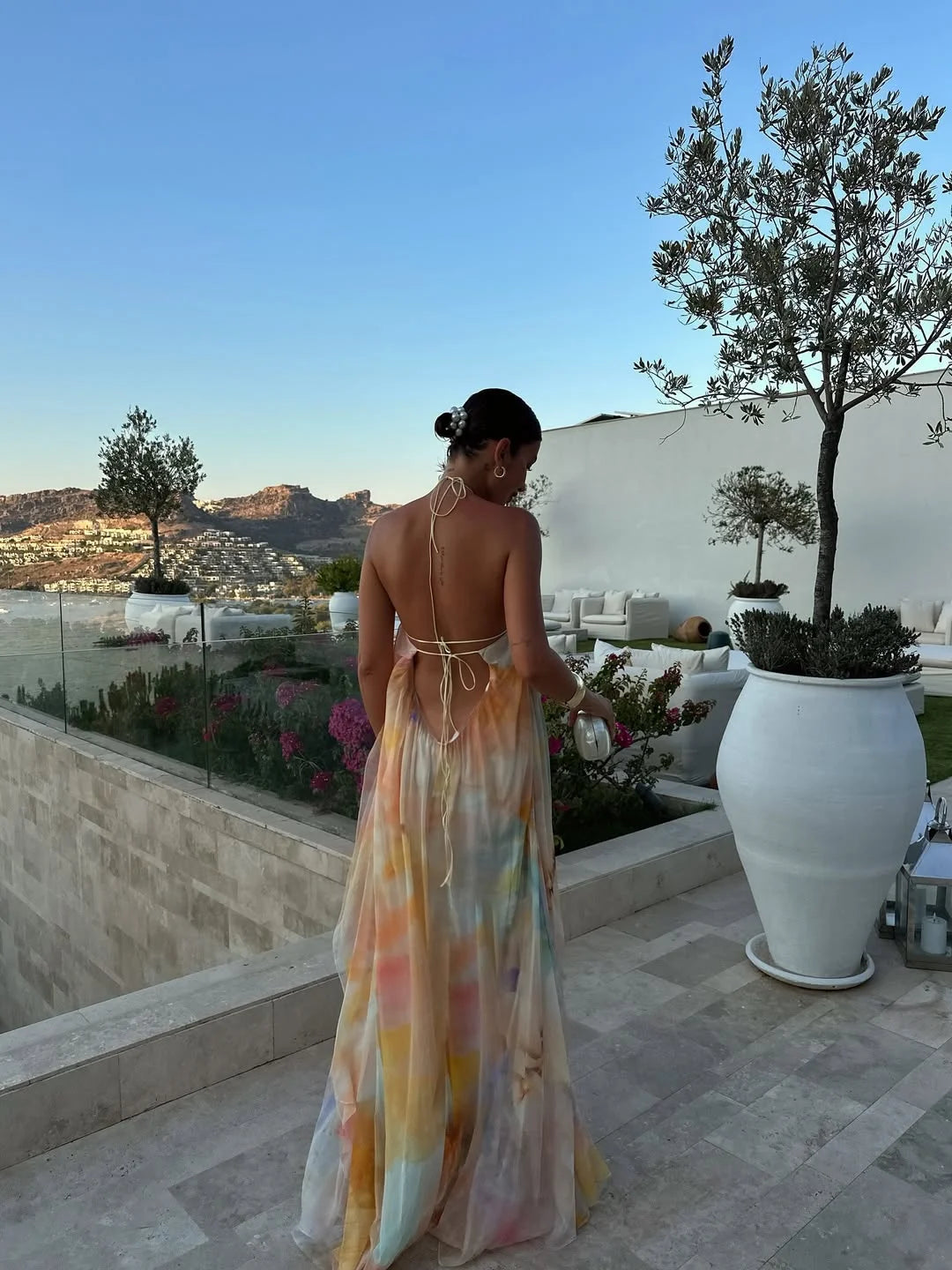 Dames Maxi Jurk met Halternek en Open Rug Tie-dye Print