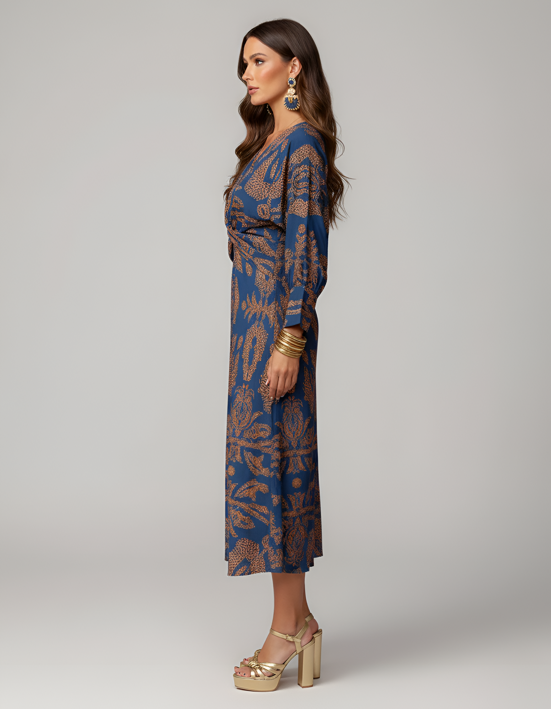 Dames Midi Jurk met V-hals, Lange Mouwen en Knoopdetail