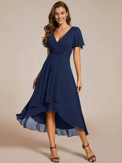 Dames Midi Jurk met V-hals, Wikkeloptiek en Asymmetrische Gelaagde Rok Donkerblauw