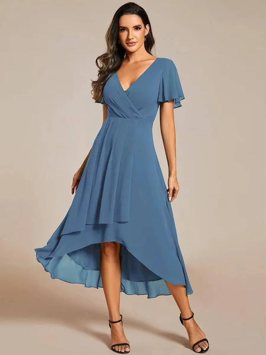 Dames Midi Jurk met V-hals, Wikkeloptiek en Asymmetrische Gelaagde Rok Blauw