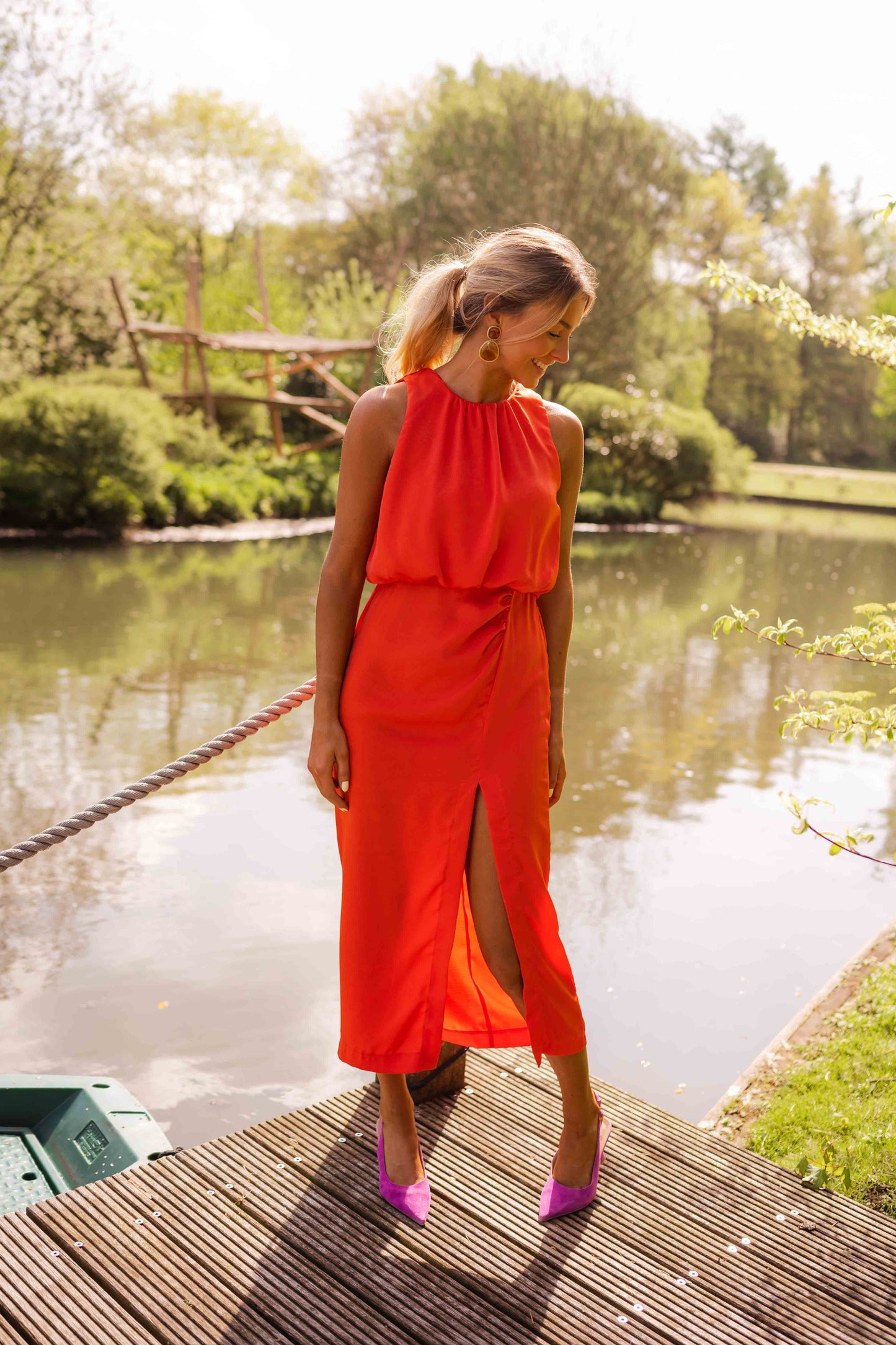 Dames Midi Jurk Mouwloos met Halskraag en Beenslip