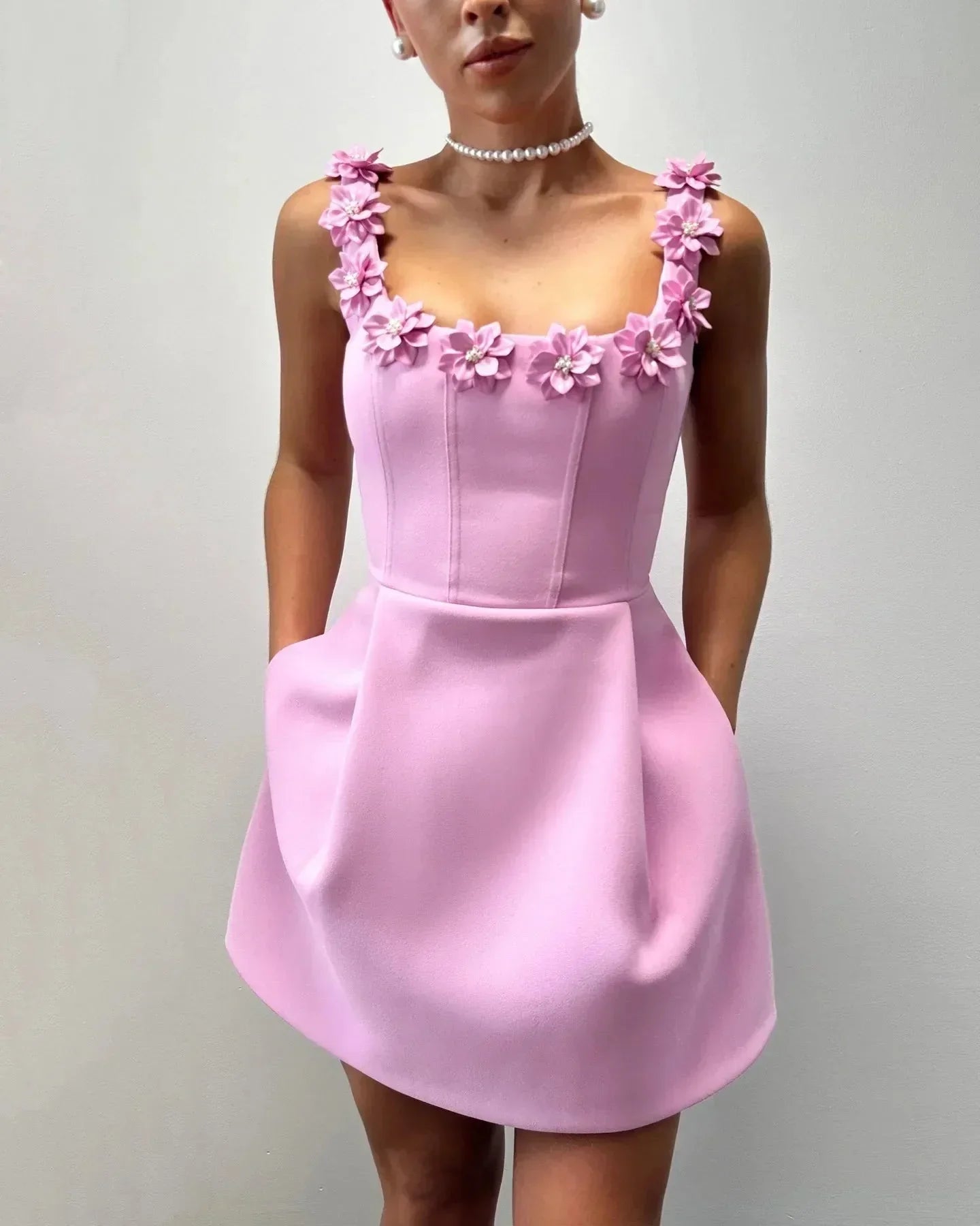 Dames Mini Jurk met 3D Bloemen Bandjes en Corset Taille
