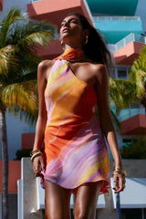 Dames Mini Jurk met Halternek en Asymmetrische Snit met Kleurverloop Print