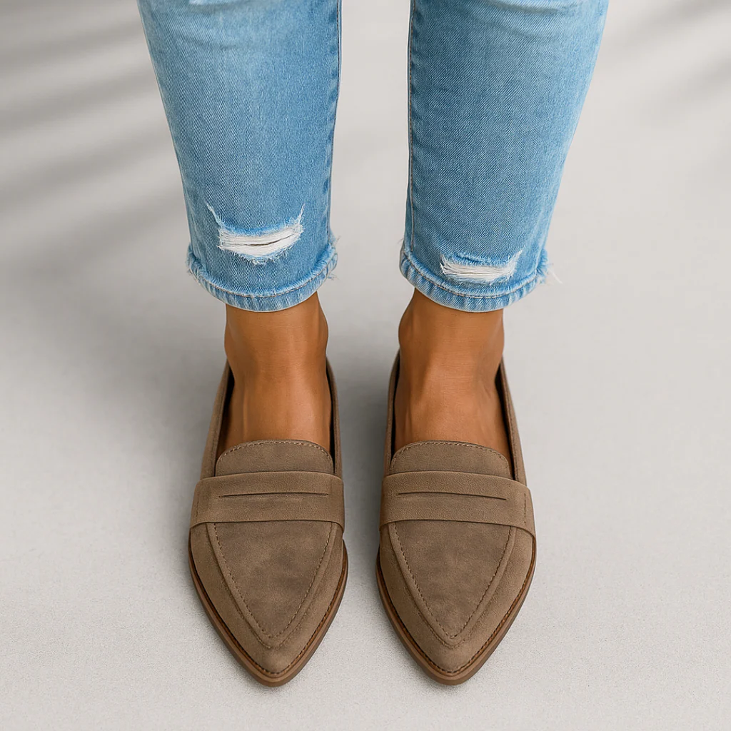 Dames Penny Loafers met Puntneus en Instapper Design