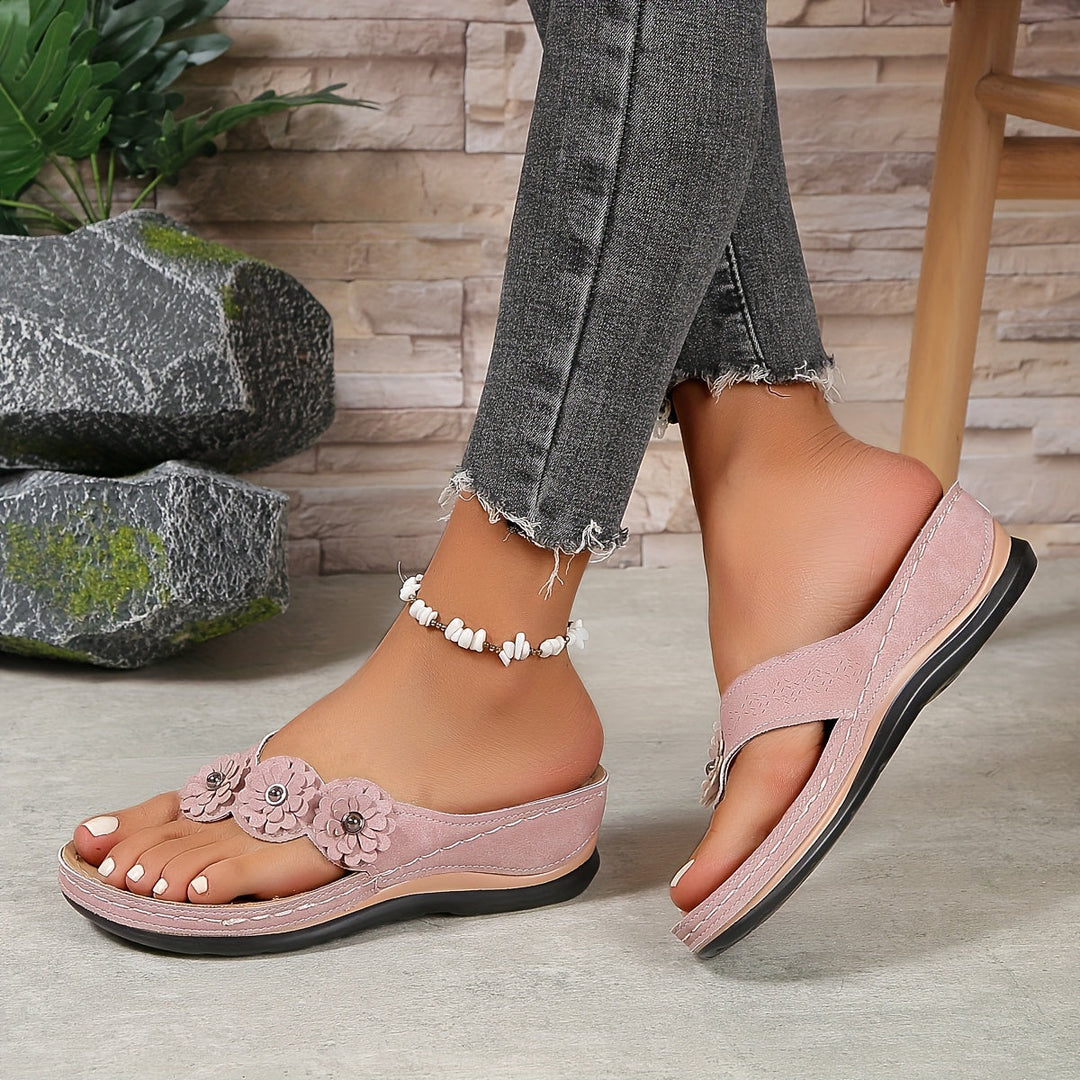 Dames Sandalen met Sleehak en Bloemendetail met Open Neus