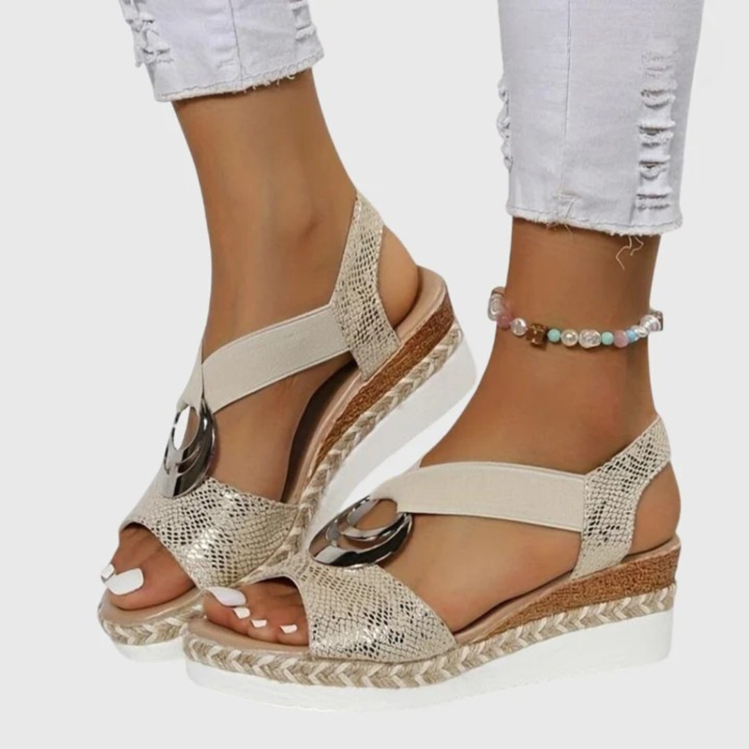 Dames Sandalen met Sleehak en Elastische Bandjes Beige