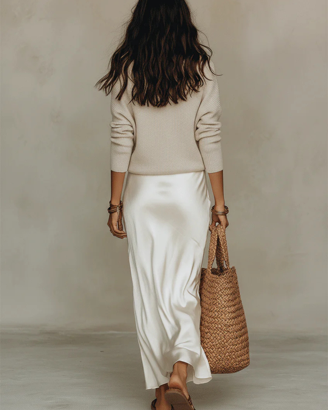 Dames Satijnen Midi Rok met Bijpassende Sweater Set V-hals