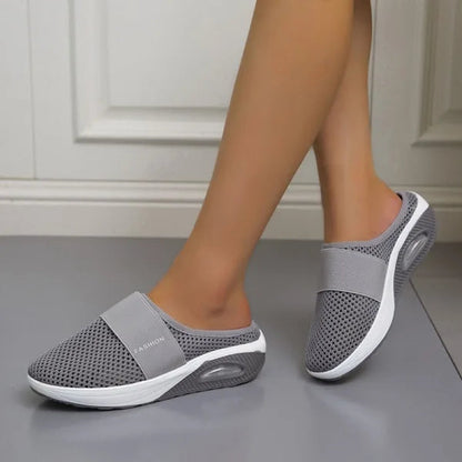 Dames Slip-on Slippers met Gestructureerde Zool en Brede Bandage