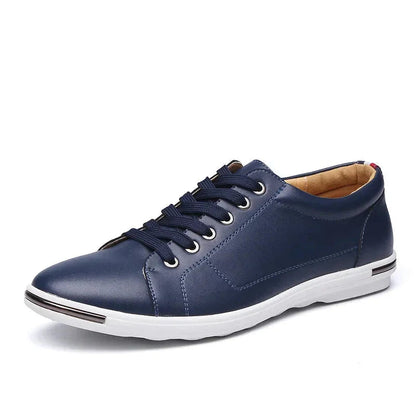 Dames Sneakers met Strakke Neus en Metalen Zooldetail