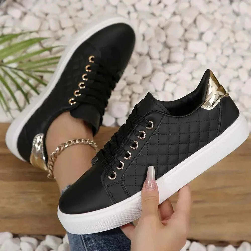 Dames Sneakers met Veters en Gewatteerd Patroon Zwart