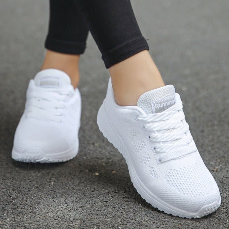 Dames Sneakers met Vetersluiting en Ronde Neus