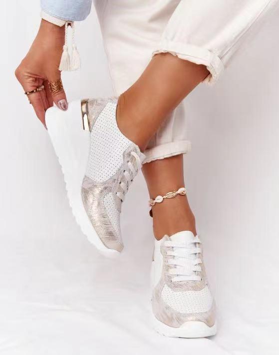 Dames Sneakers met Wedge Zool en Vetersluiting