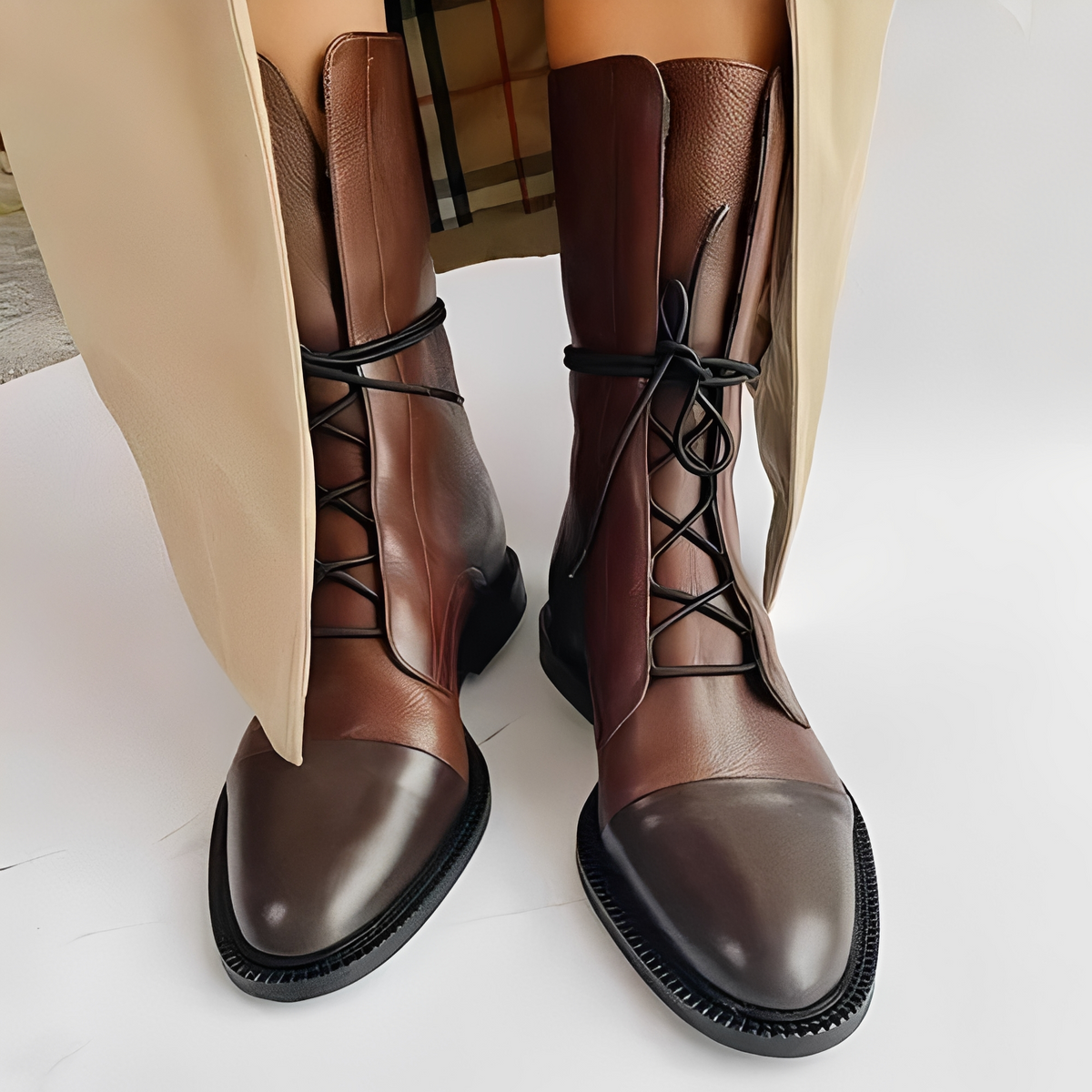 Dames Veterboots met Ronde Neus en Neuskap Bruin