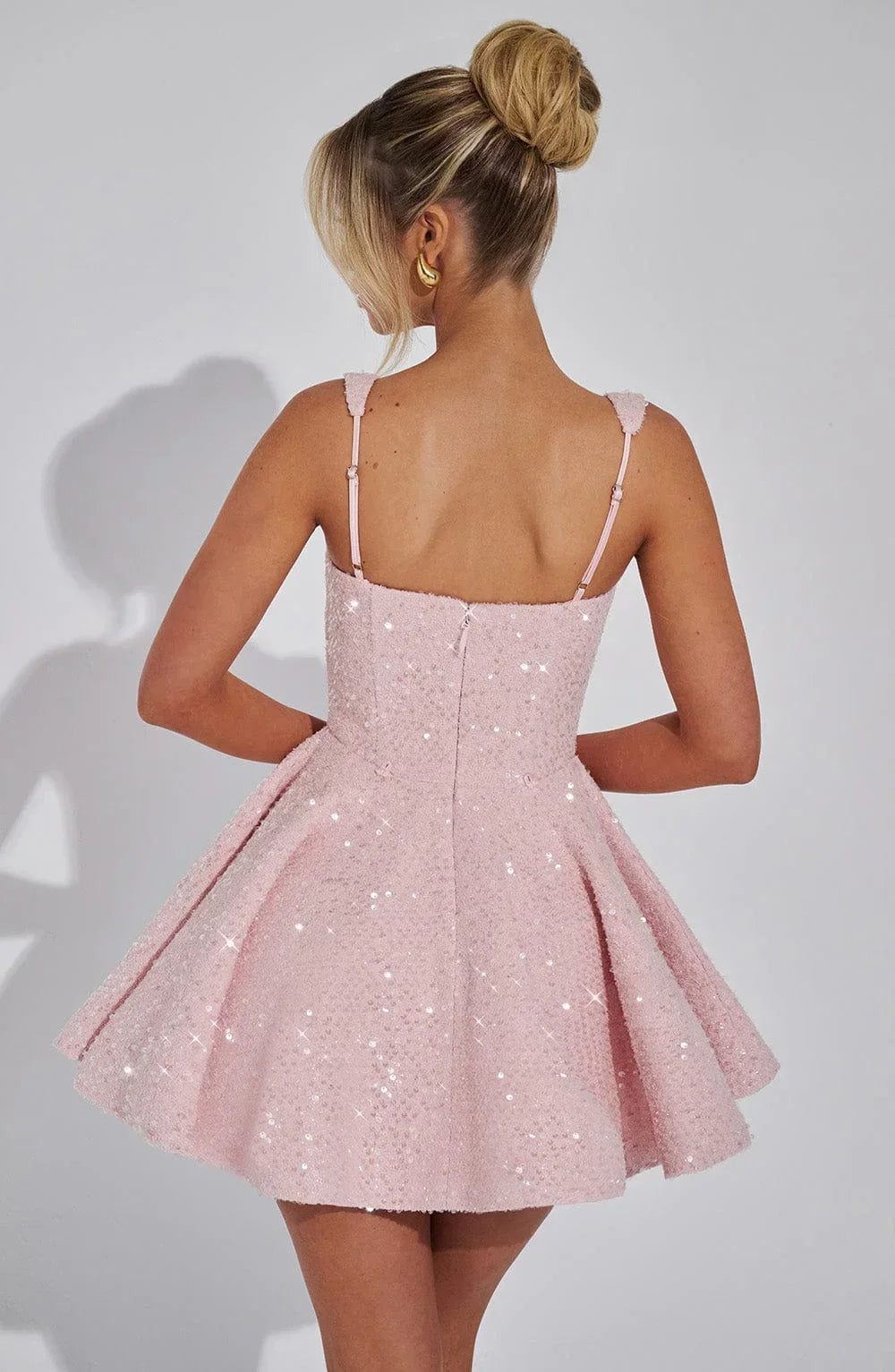 Glitter Mini Jurk met Grote Strik aan de Rug en Verstelbare Bandjes