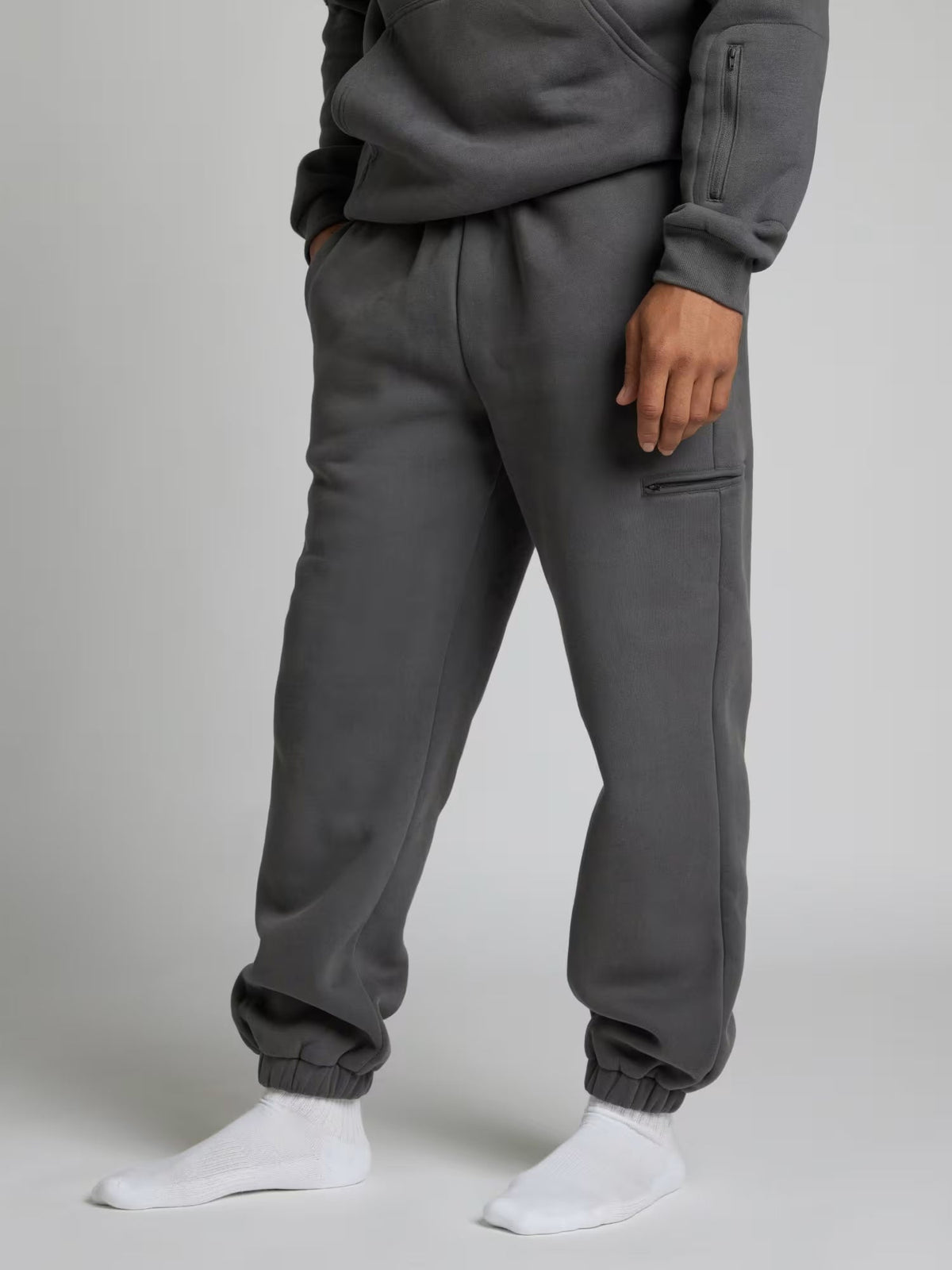 Unisex Oversized Hoodie met Oogmasker, Ritszakken op de Mouwen en Kangoeroezak