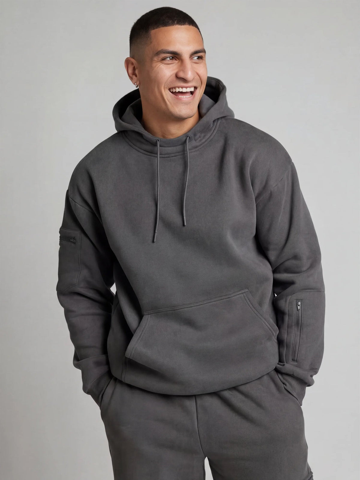 Unisex Oversized Hoodie met Oogmasker, Ritszakken op de Mouwen en Kangoeroezak