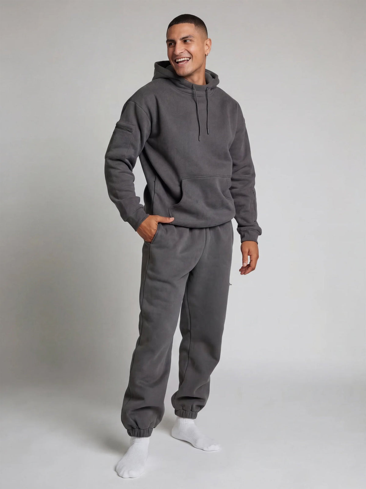 Unisex Oversized Hoodie met Oogmasker, Ritszakken op de Mouwen en Kangoeroezak