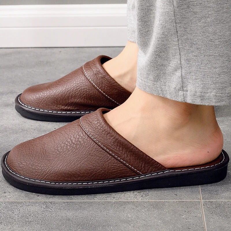 Unisex Pantoffels met Faux Leather Look en Ronde Neus