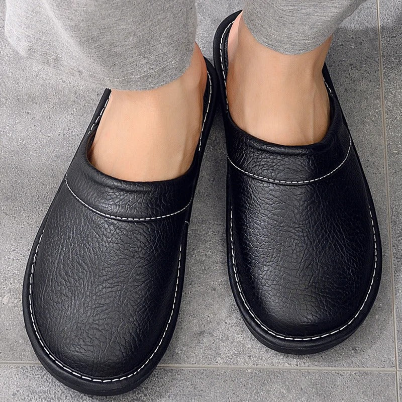 Unisex Pantoffels met Faux Leather Look en Ronde Neus