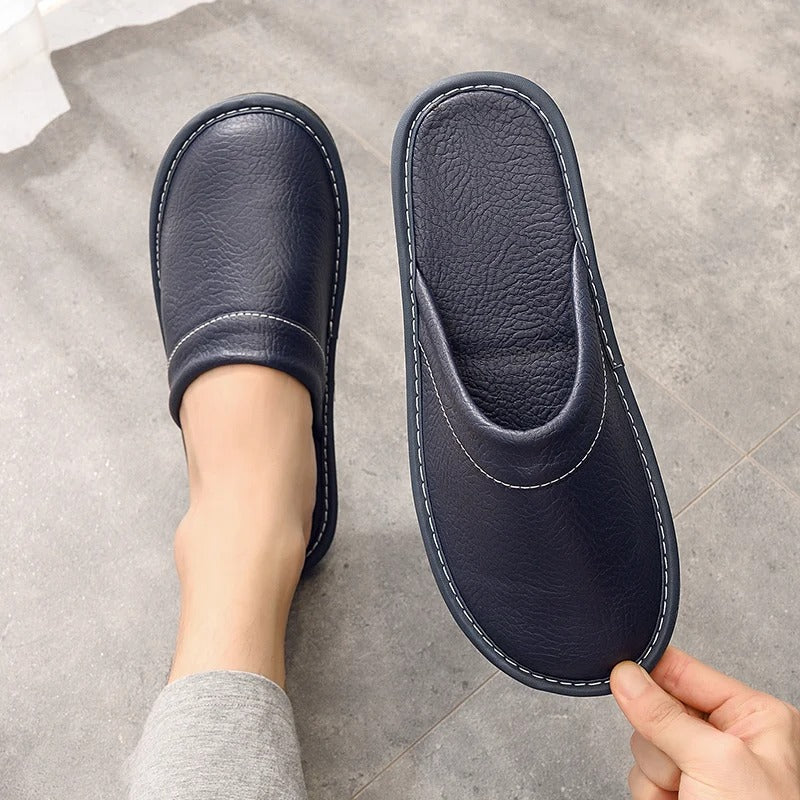 Unisex Pantoffels met Faux Leather Look en Ronde Neus